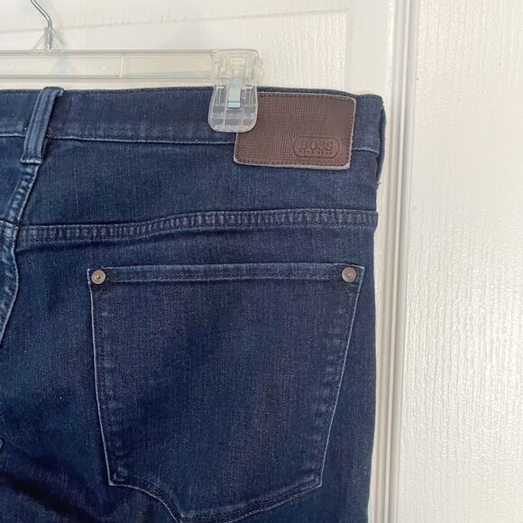 Boss by Hugo Boss Freedom of Movement 040 Stretch Relaxed Hi Rise Pocket Jeans - Picture 8 of 12